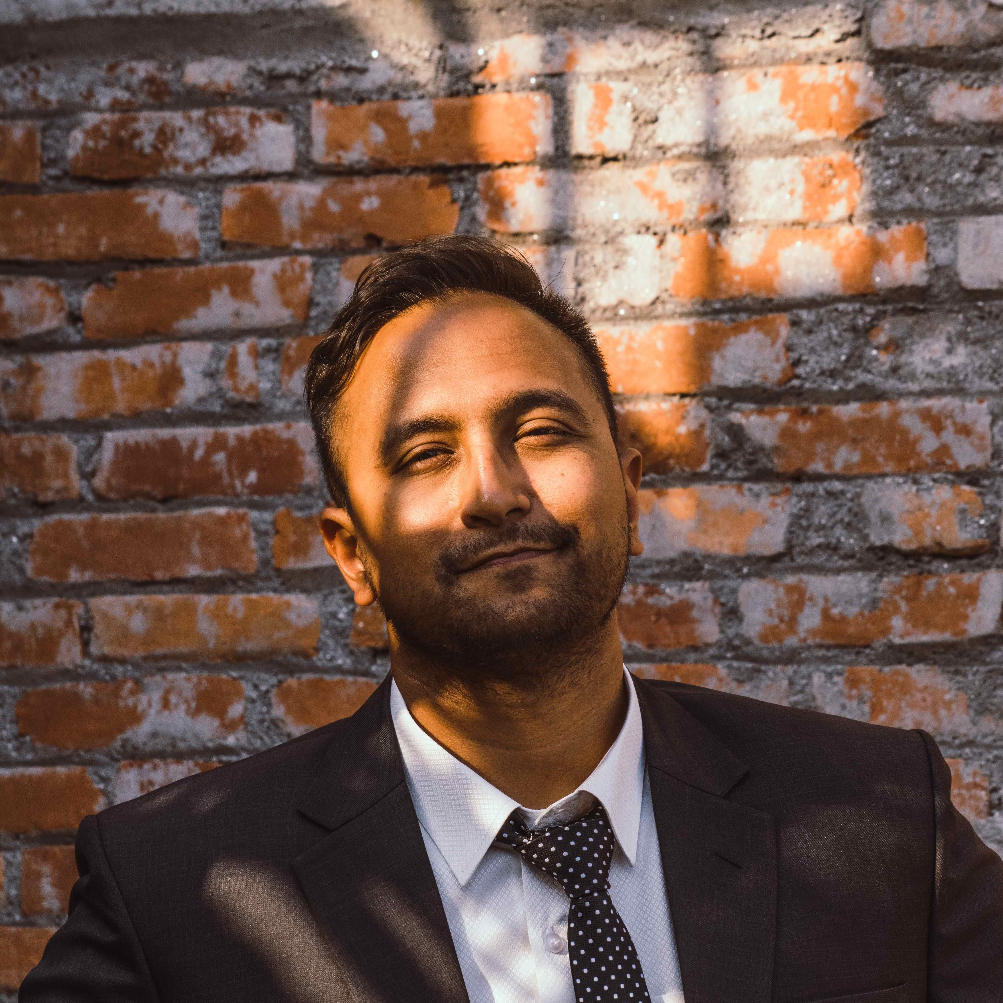 Profile Picture of Rohan at the North Cascades national park  with mountains on the horizon